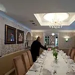 Victoria -